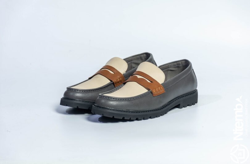LEATHER LOAFERS - Image 4